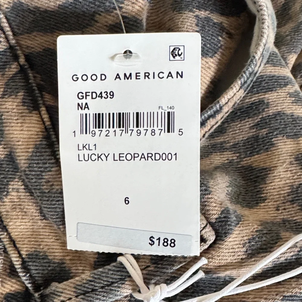 Good American Leopard Print Flare Jeans - Picture 3 of 3